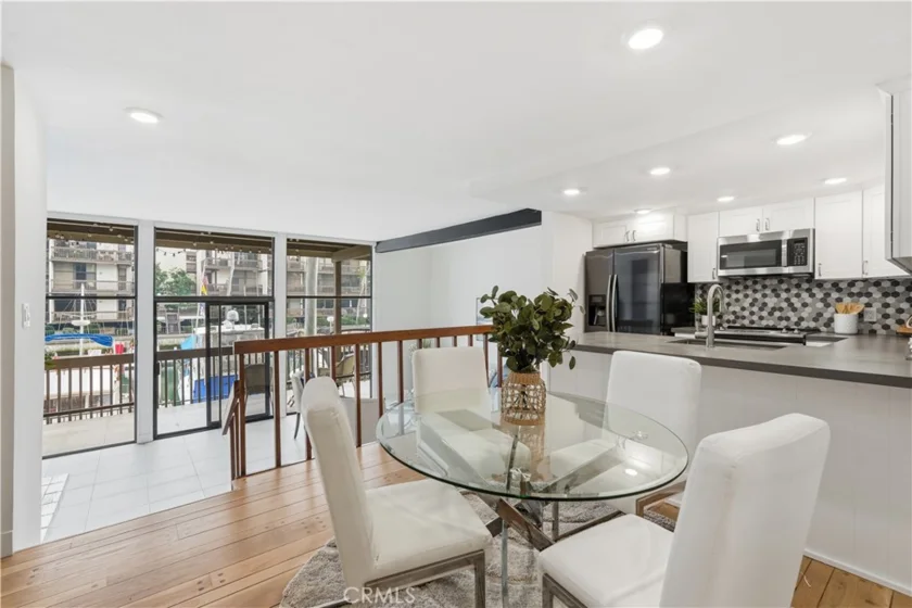 6126 N Marina Pacifica photo 7