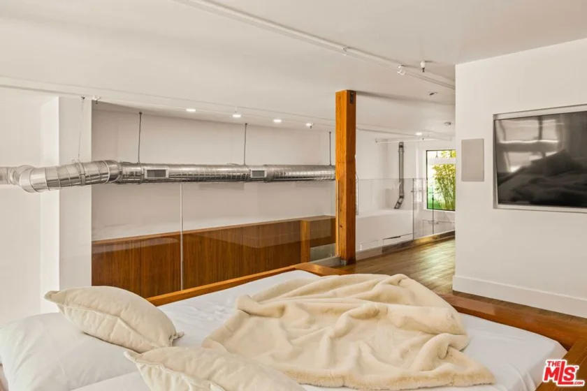 4115 Glencoe Avenue #107 photo 19