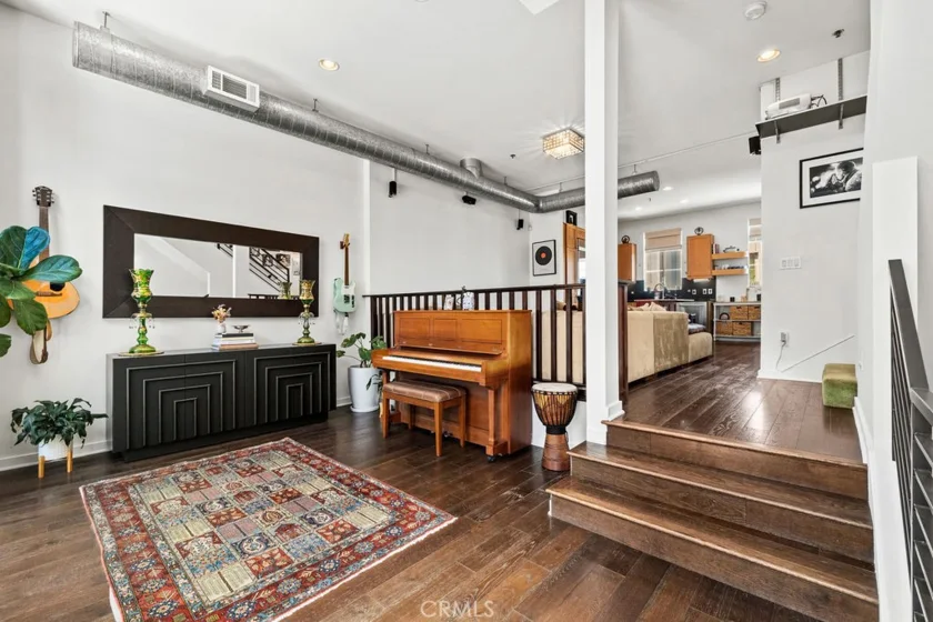 5300 Playa Vista Drive #5 photo 2