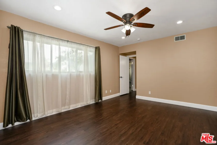 5845 Doverwood Drive #106 photo 20