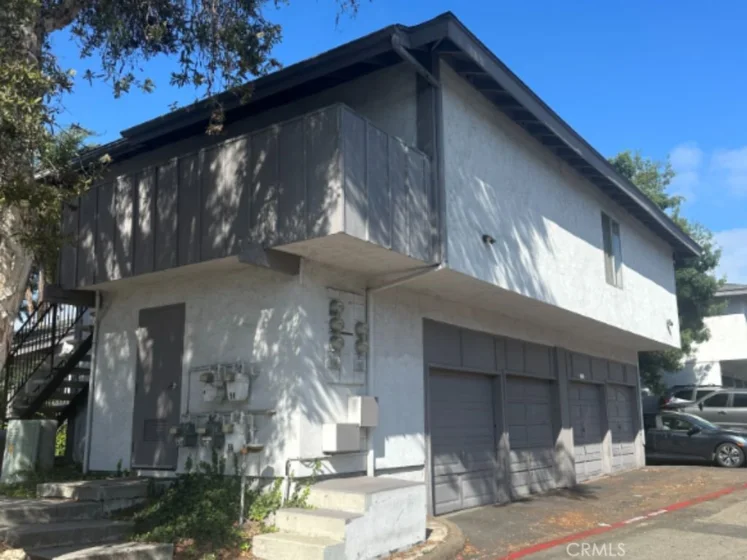 3458 Thunder Drive photo 1