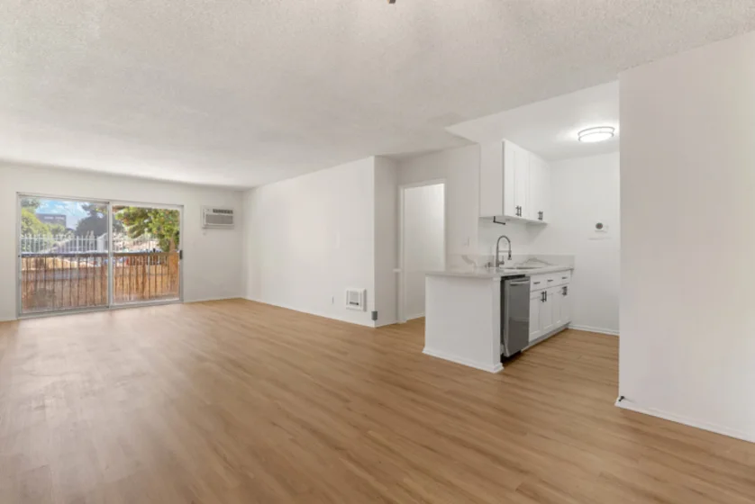 18307 Burbank Boulevard #118 photo 5