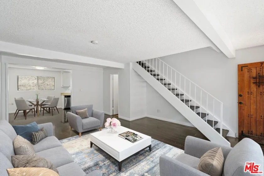 882 Victor Avenue #7 photo 1