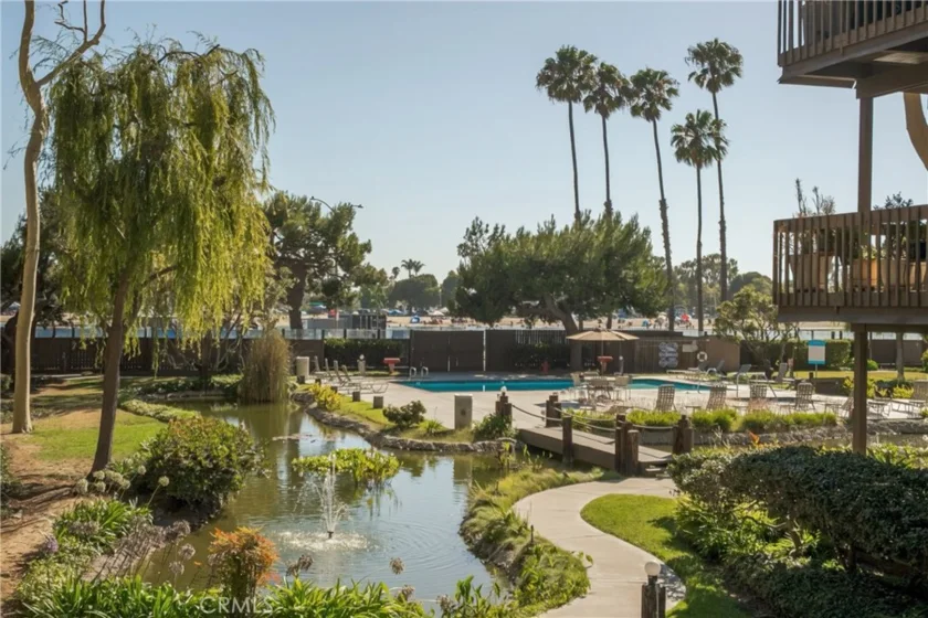 7234 S Marina Pacifica photo 27