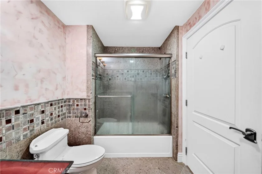 629 Traction Avenue #307 photo 22