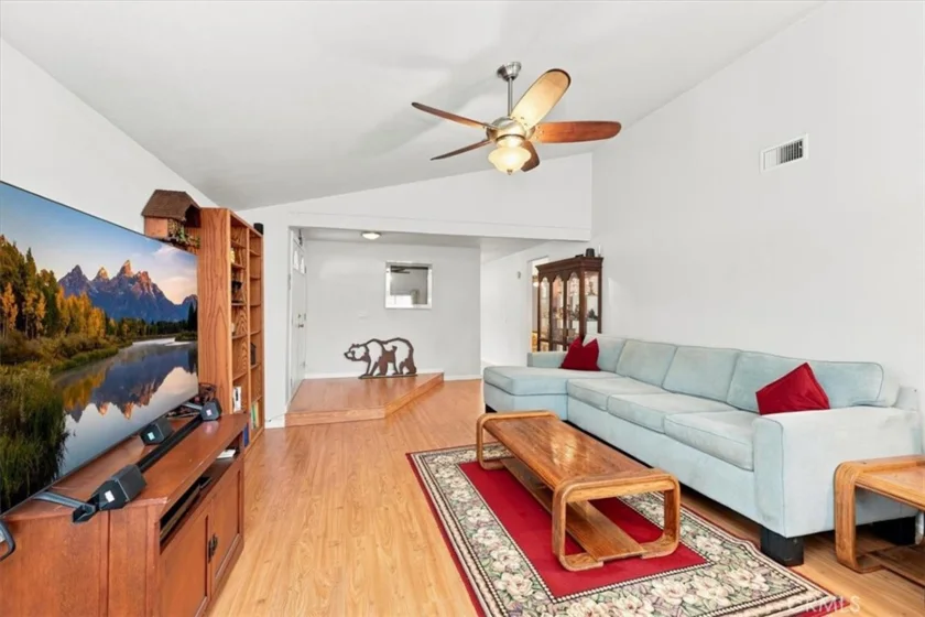1304 Camelot Drive photo 13