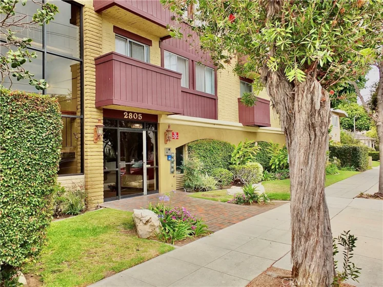 2805 E East 3rd Street #6 photo 6