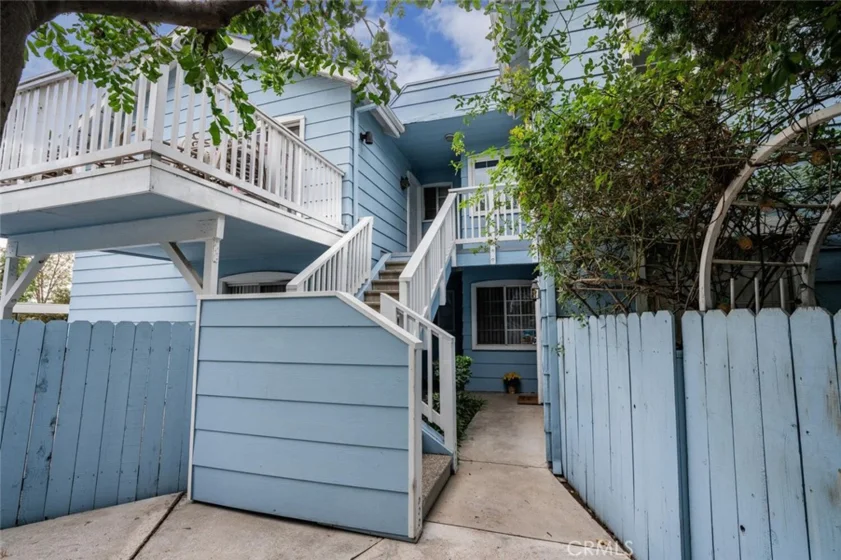 7025 Glade Avenue #18 photo 1