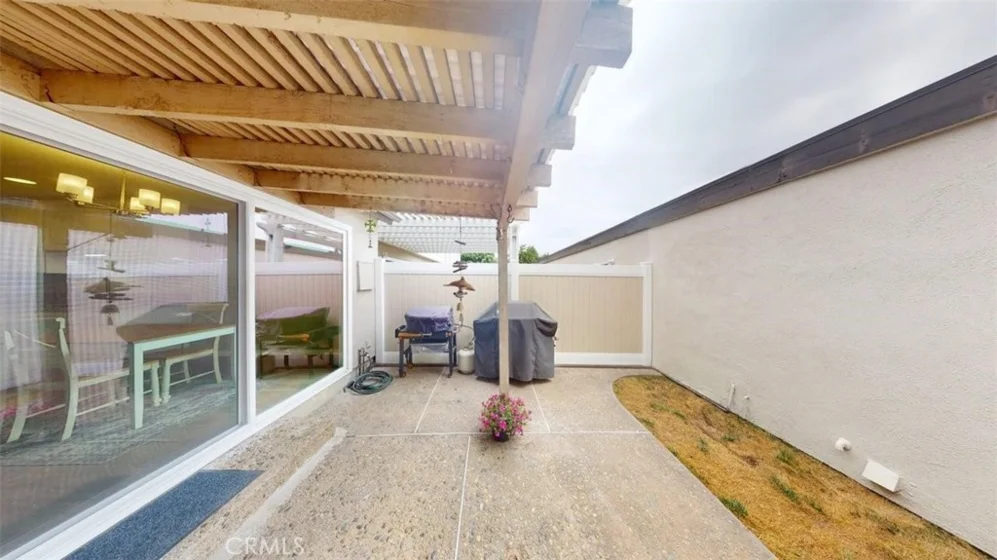 11043 Sherman Way photo 14