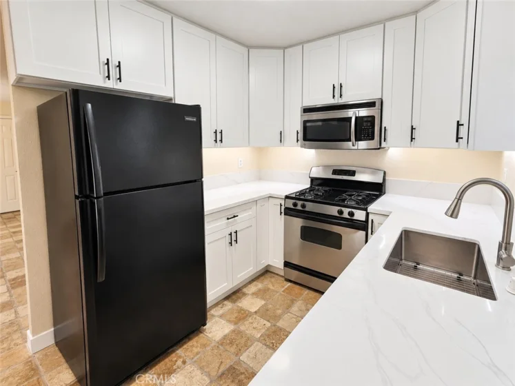 510 Calle Montecito #51 photo 22