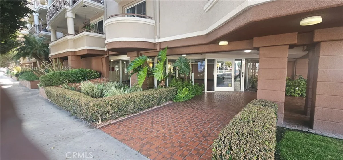 801 Pine Avenue #205 photo 3