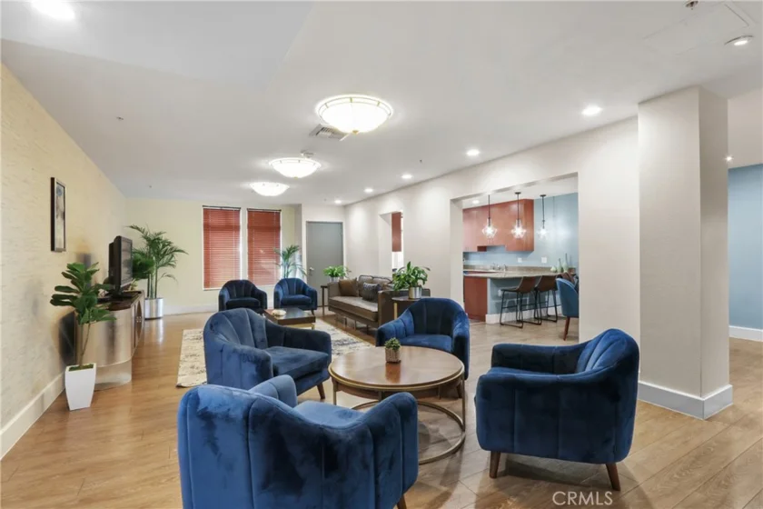 488 E Ocean Boulevard #1210 photo 3