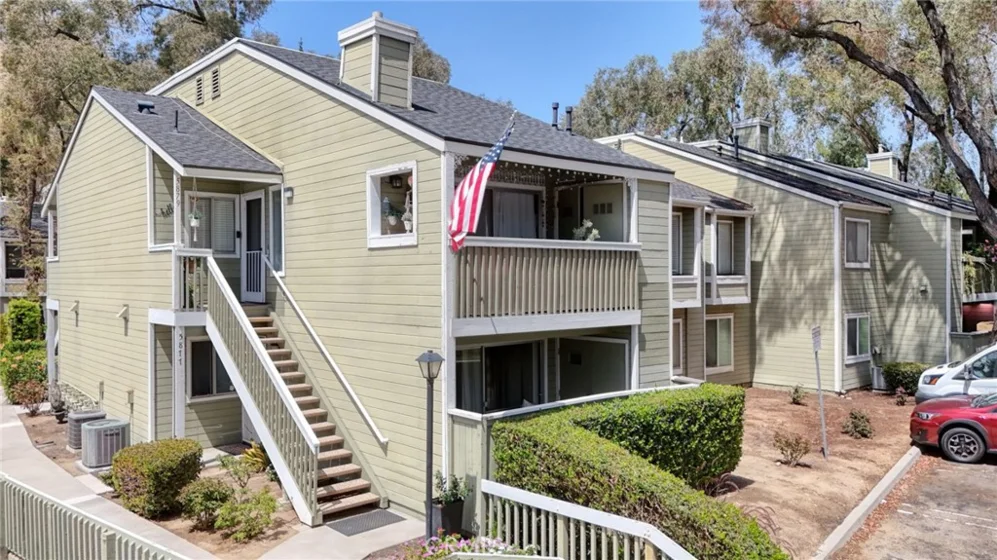 5879 Portsmouth Road photo 1