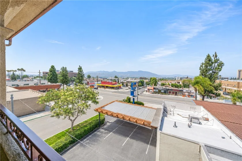 421 E Santa Anita #301 photo 21