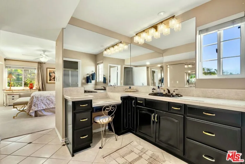 5050 Coldwater Canyon Avenue #PH1 photo 11
