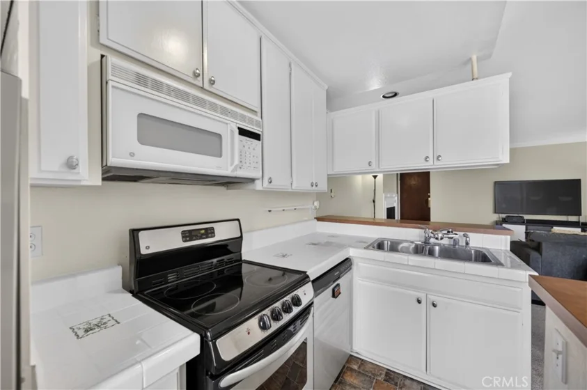 6151 Orange Street #320 photo 7