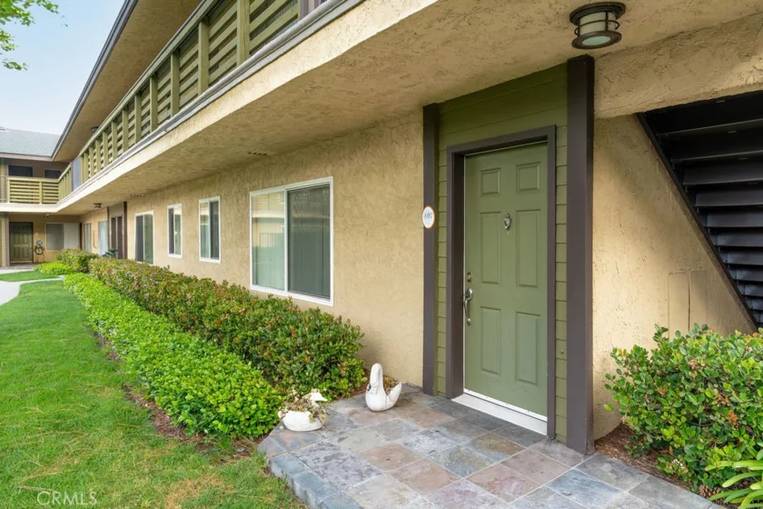 1430 W Lambert Road #407 photo 7
