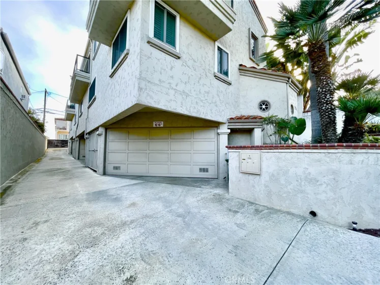 721 W 27th #1 photo 4