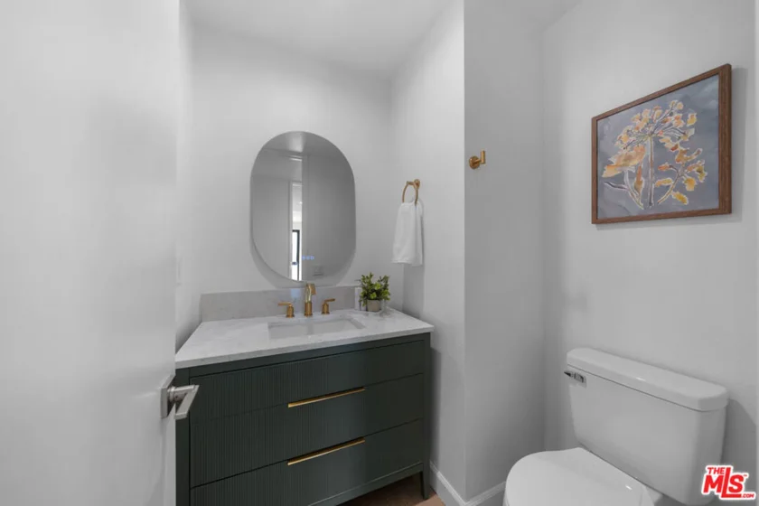 4477 Wilshire Boulevard #308 photo 17