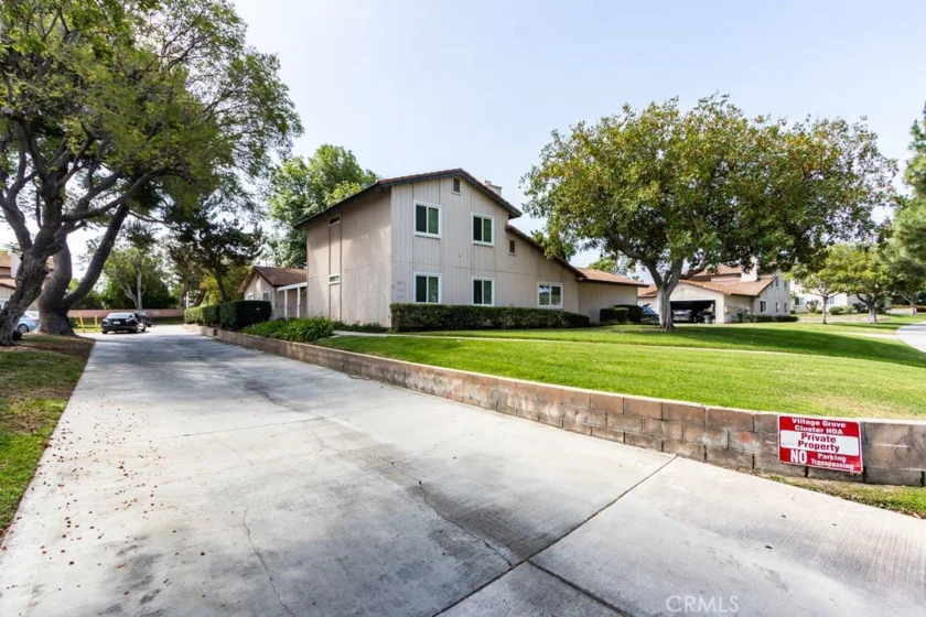 1053 Border Avenue photo 14