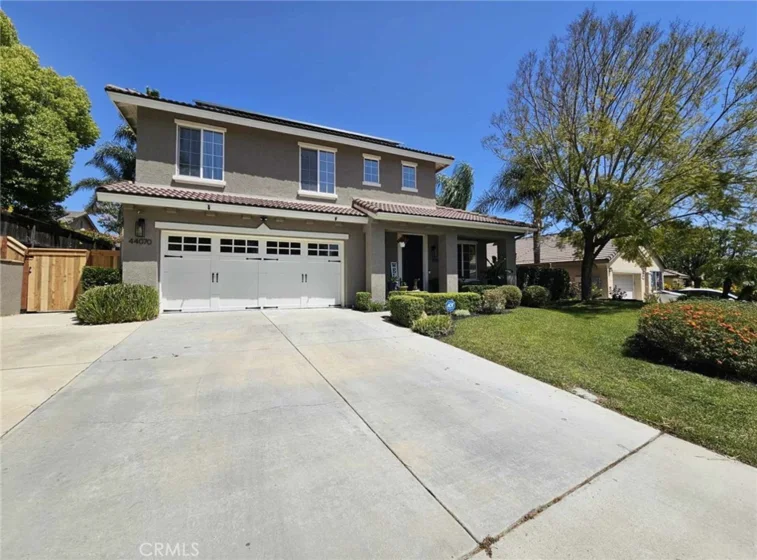 44070 Festivo Street photo 1