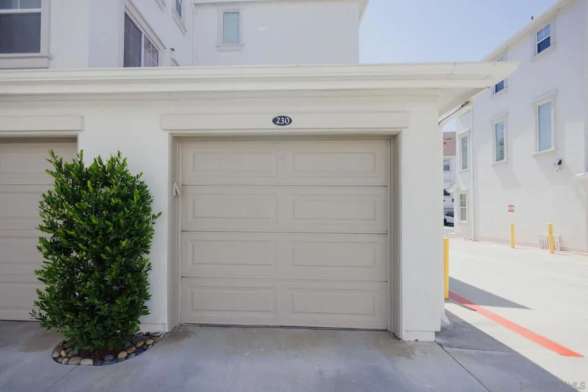 810 Harbor Cliff Way #230 photo 43
