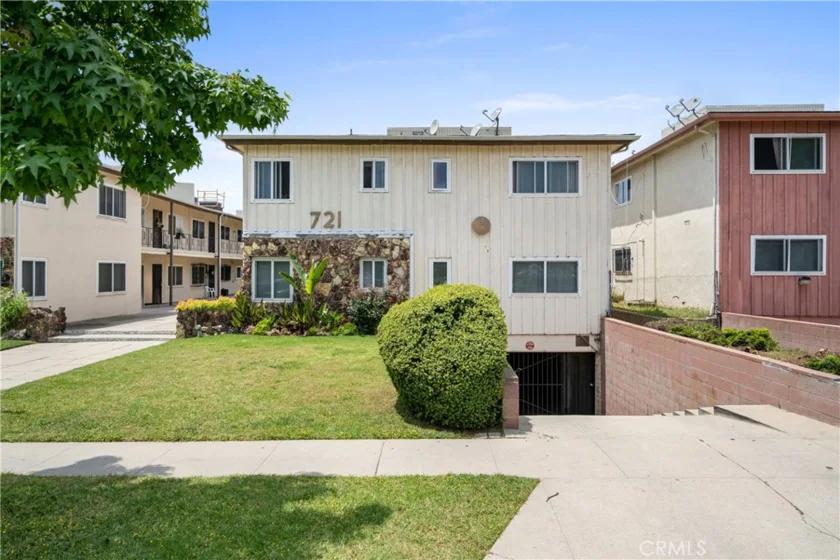 721 Larch Street #7 photo 1