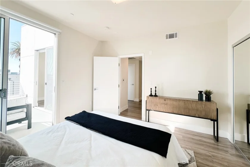 1101 S Harvard Boulevard #506 photo 25