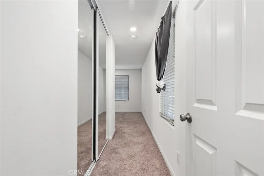 784 N Ethan photo 17
