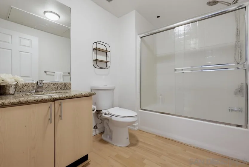 1480 Broadway #2420 photo 3