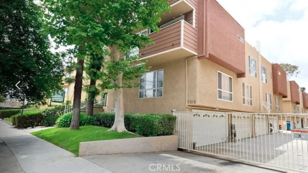 7319 Hazeltine Avenue #19 photo 1
