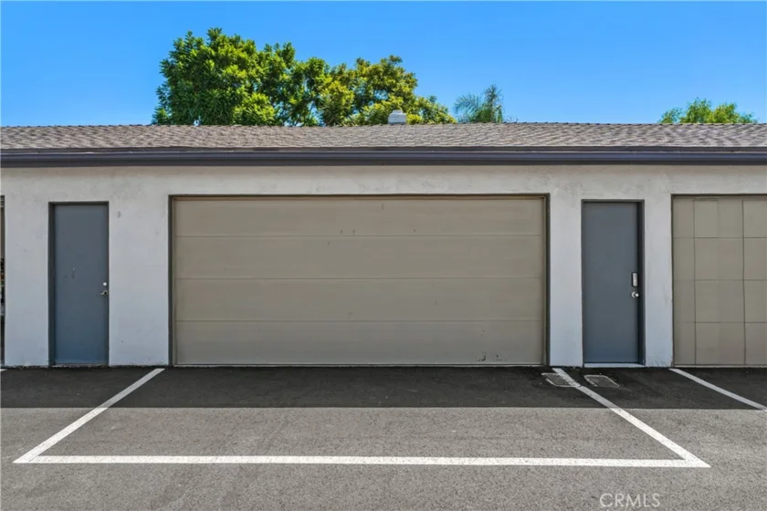 14645 Red Hill photo 6