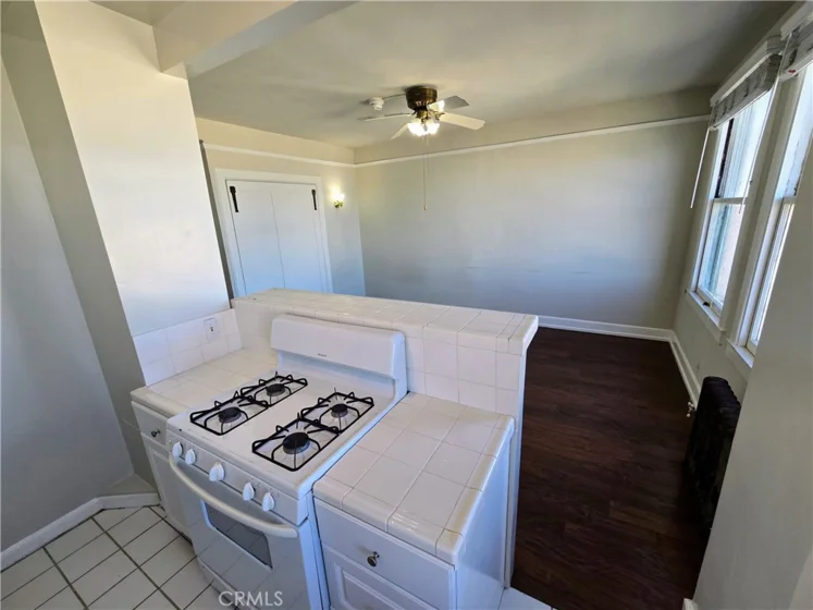 455 E Ocean Boulevard #915 photo 23