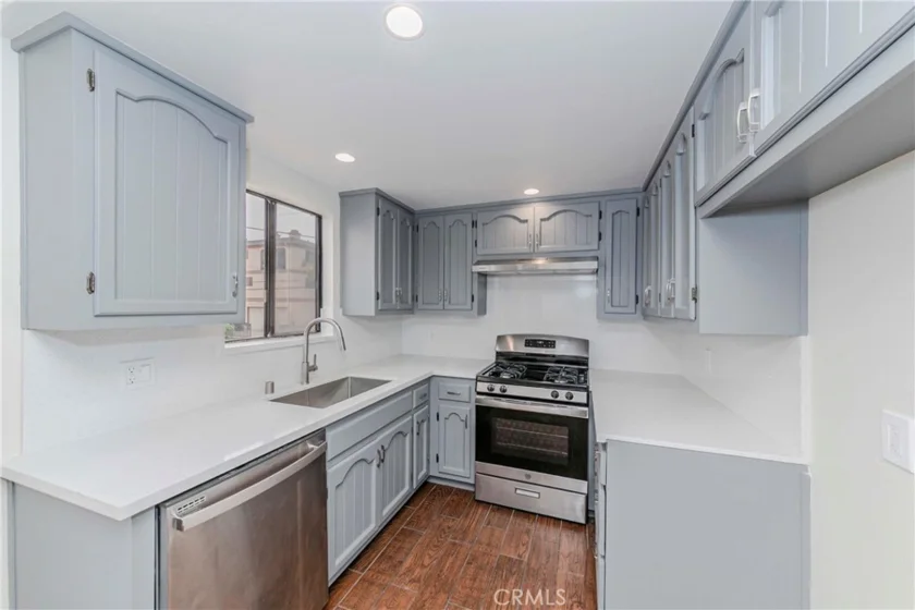 912 W 18th Street #2A photo 25