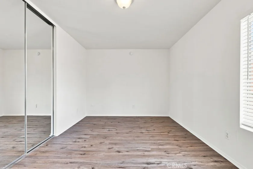 18350 Hatteras #211 photo 21