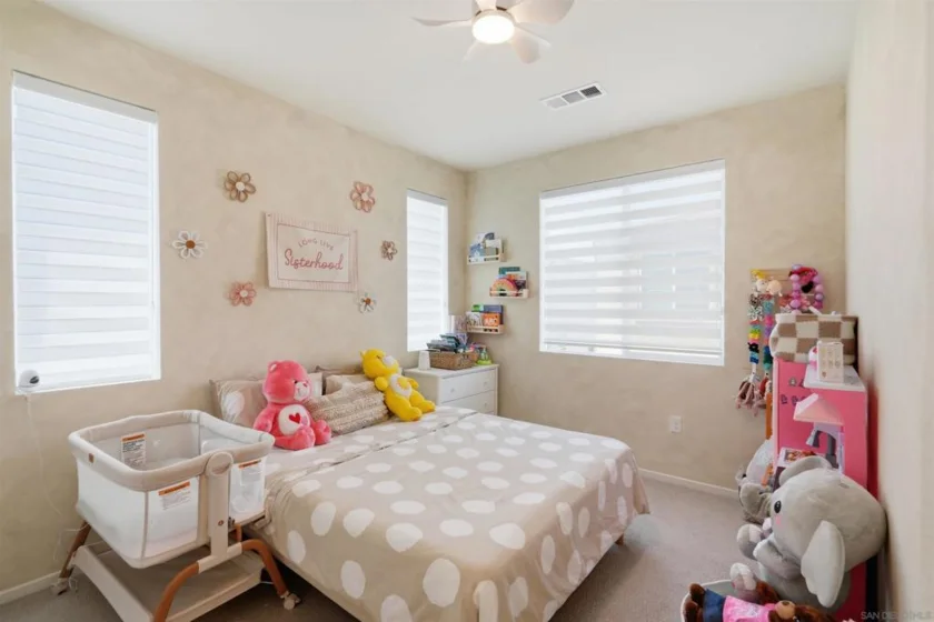 5491 Seacliff Place #108 photo 34