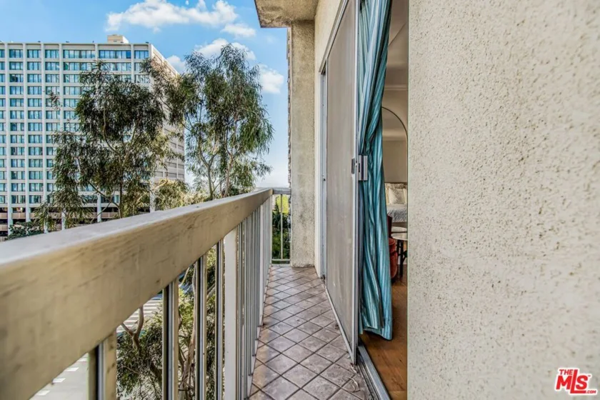 10751 Wilshire Boulevard #801 photo 8
