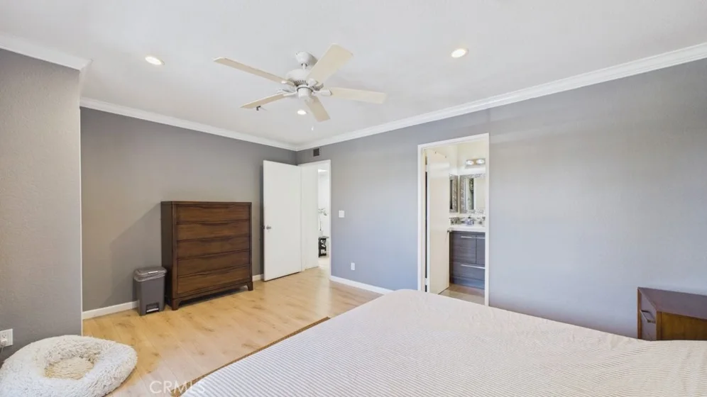735 W California #102 photo 20