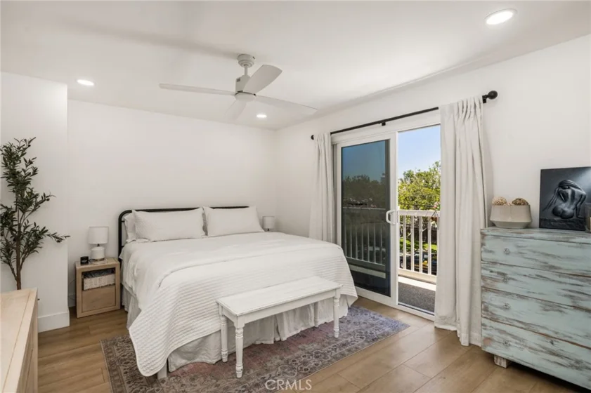 24725 Santa Clara #10 photo 37