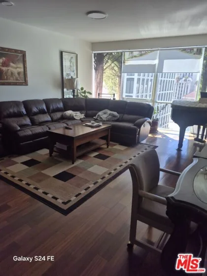 3785 Wilshire Boulevard #703 photo 2