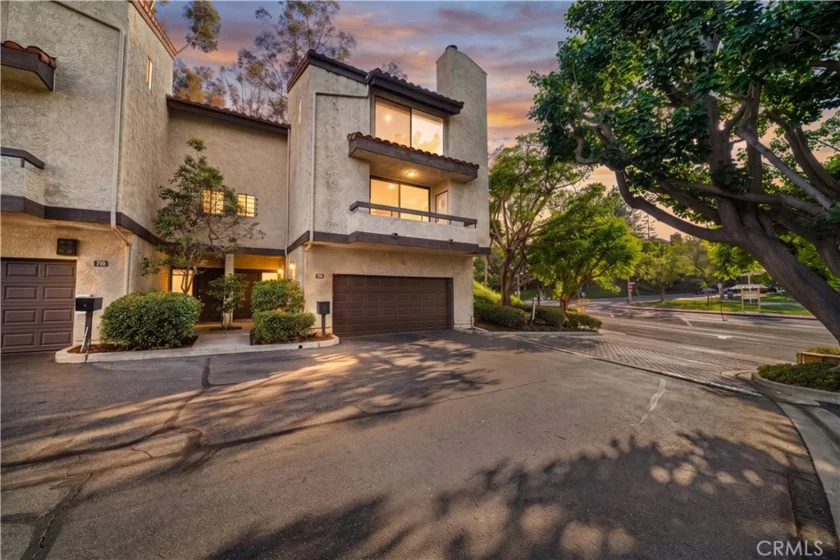 708 Fremont Villas #1 photo 2