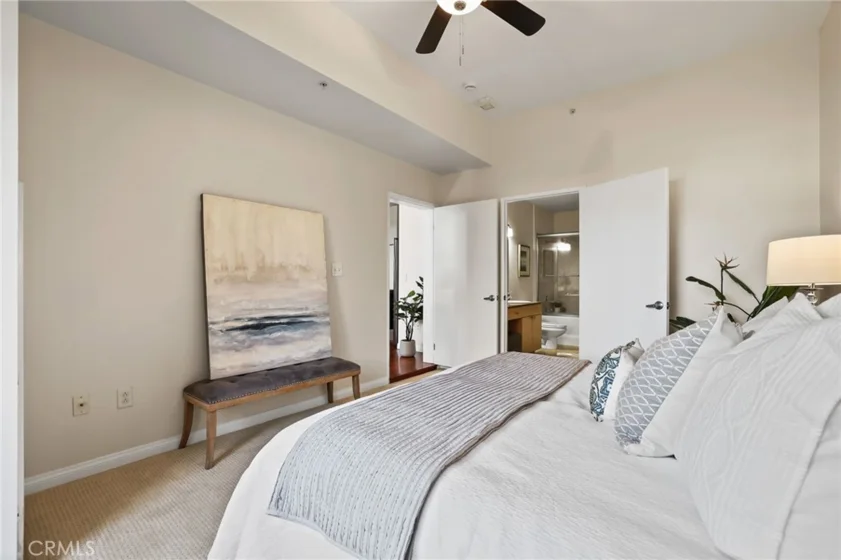 388 E Ocean Boulevard #305 photo 26