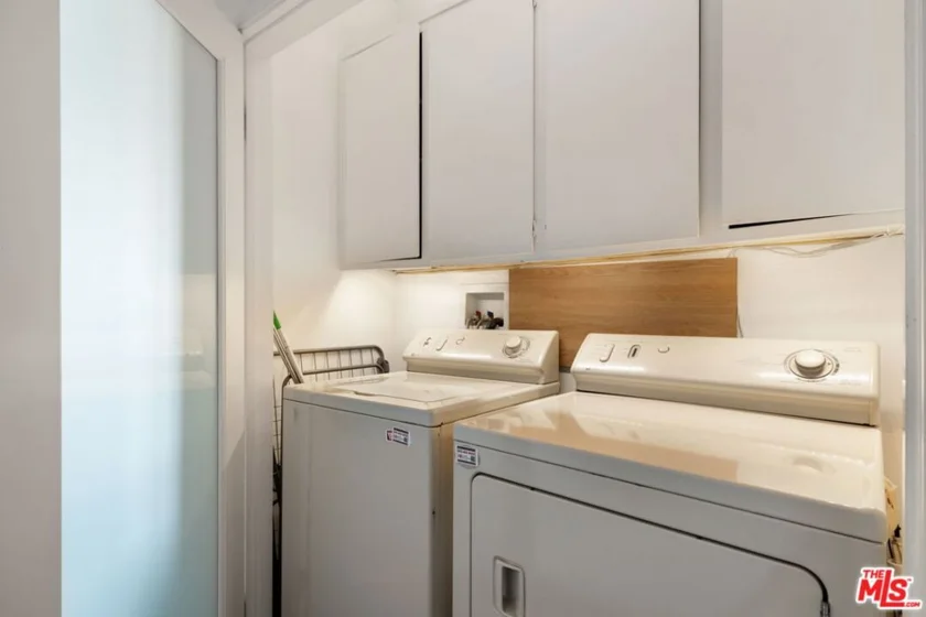 8455 Fountain Avenue #301 photo 28