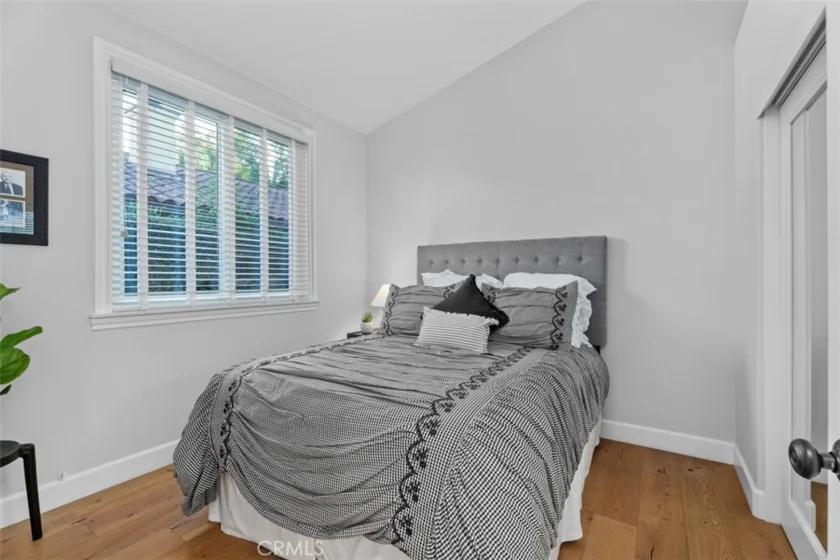 59 Colony photo 18