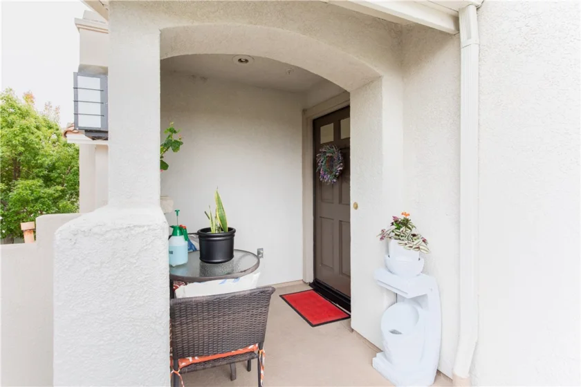 210 California Court photo 35