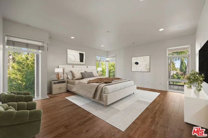 447 N Doheny Drive #305 photo 6