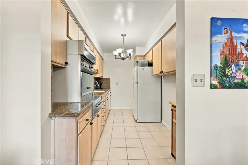 215 N Kenwood Street #303 photo 7