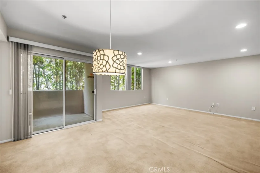 4501 Cedros #220 photo 4