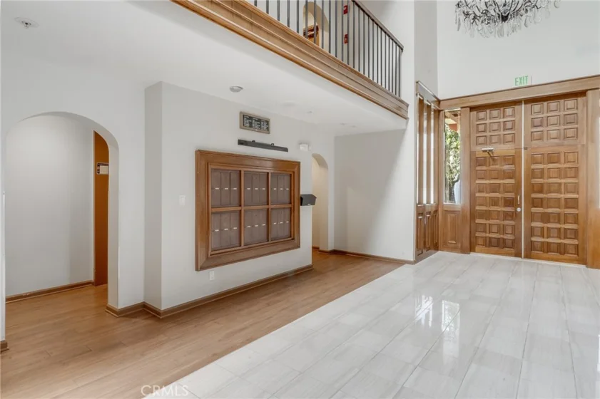 6330 Riviera photo 44