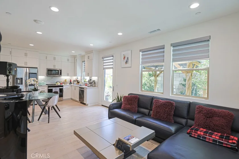 17540 Cameron #102 photo 7